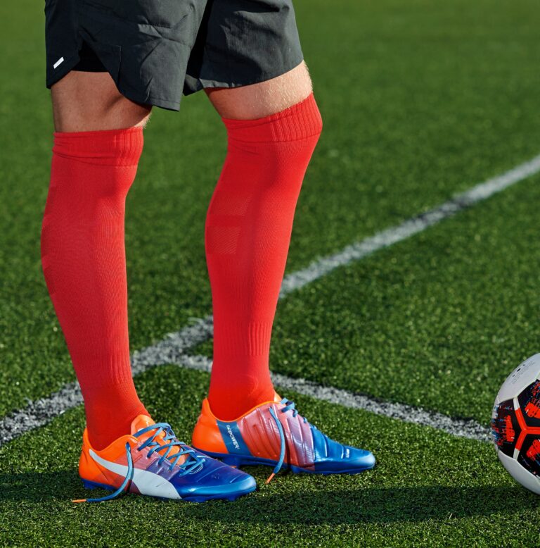 GETRY PIŁKARSKIE TRENINGOWE/MECZOWE EvoGRIP PROFESSIONAL ART. 1604 KOL: 207 CZERWONE